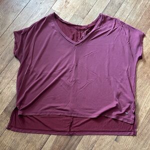 American Eagle Outfitters Loose Burgundy Short Sleeve Cropped Tee - S